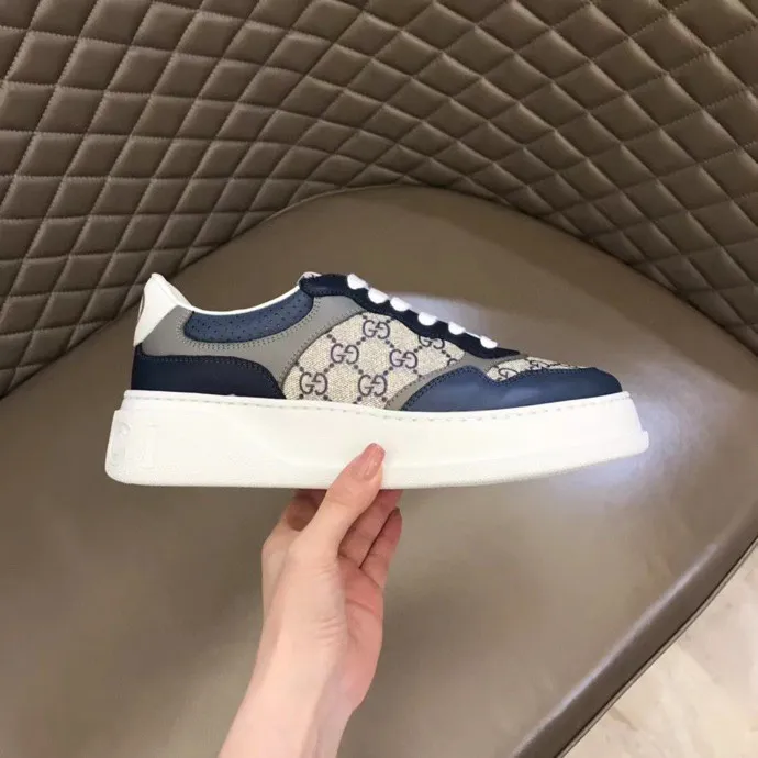P380 new men's shoes GUCCI [Lightning] latest shoes are shipped. Original quality, fashionable, made of special materials, sheepskin lining, brand new packaging. The foot feels super comfortable and the workmanship is impeccable. Size: 38-45